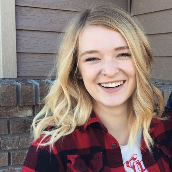 Meet your Posher, Mykenzie - Picture 1 of 1